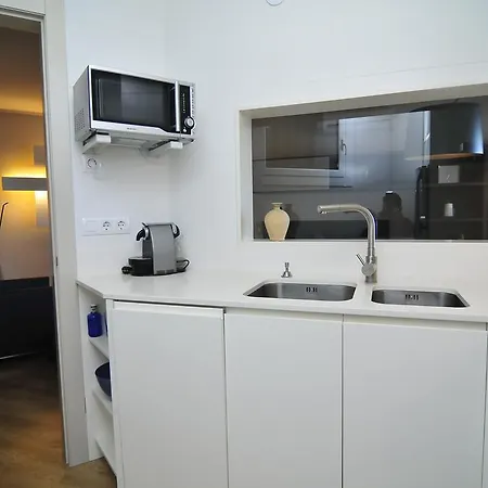 Апартаменти Homeholidaysrentals I